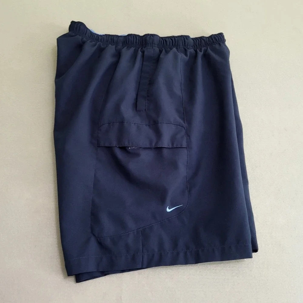 Nike Mesh Lined‎ Swim Trunks Board Shorts Men's L Multiple Pockets Navy Blue